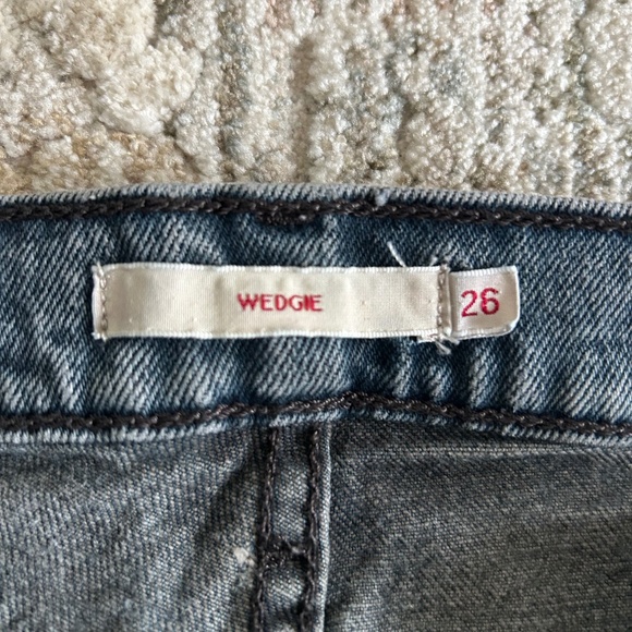 Levi's Wedgie Fit Icon Ankle Jeans Black - Picture 4 of 10